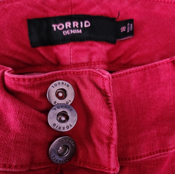Torrid Red Denim Shorts - Picture 2 of 2